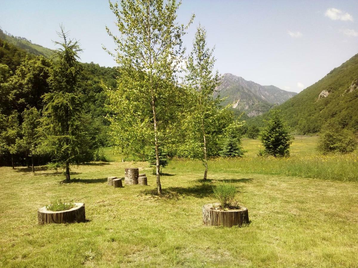 Taramour Cottages. Mojkovac Kültér fotó